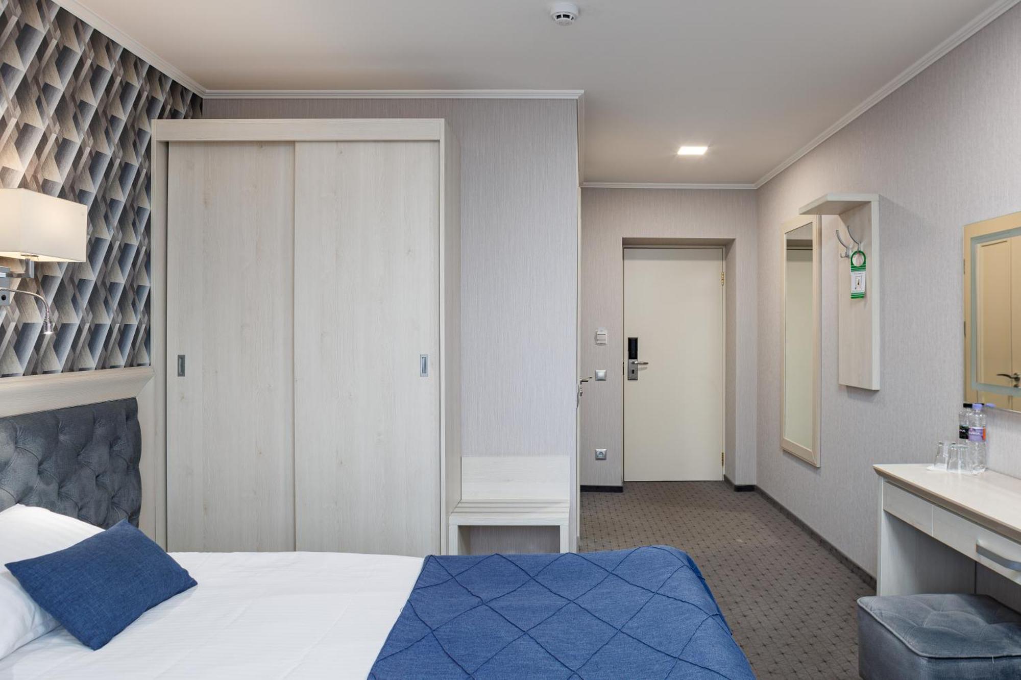 Eurohotel Lviv Quarto foto
