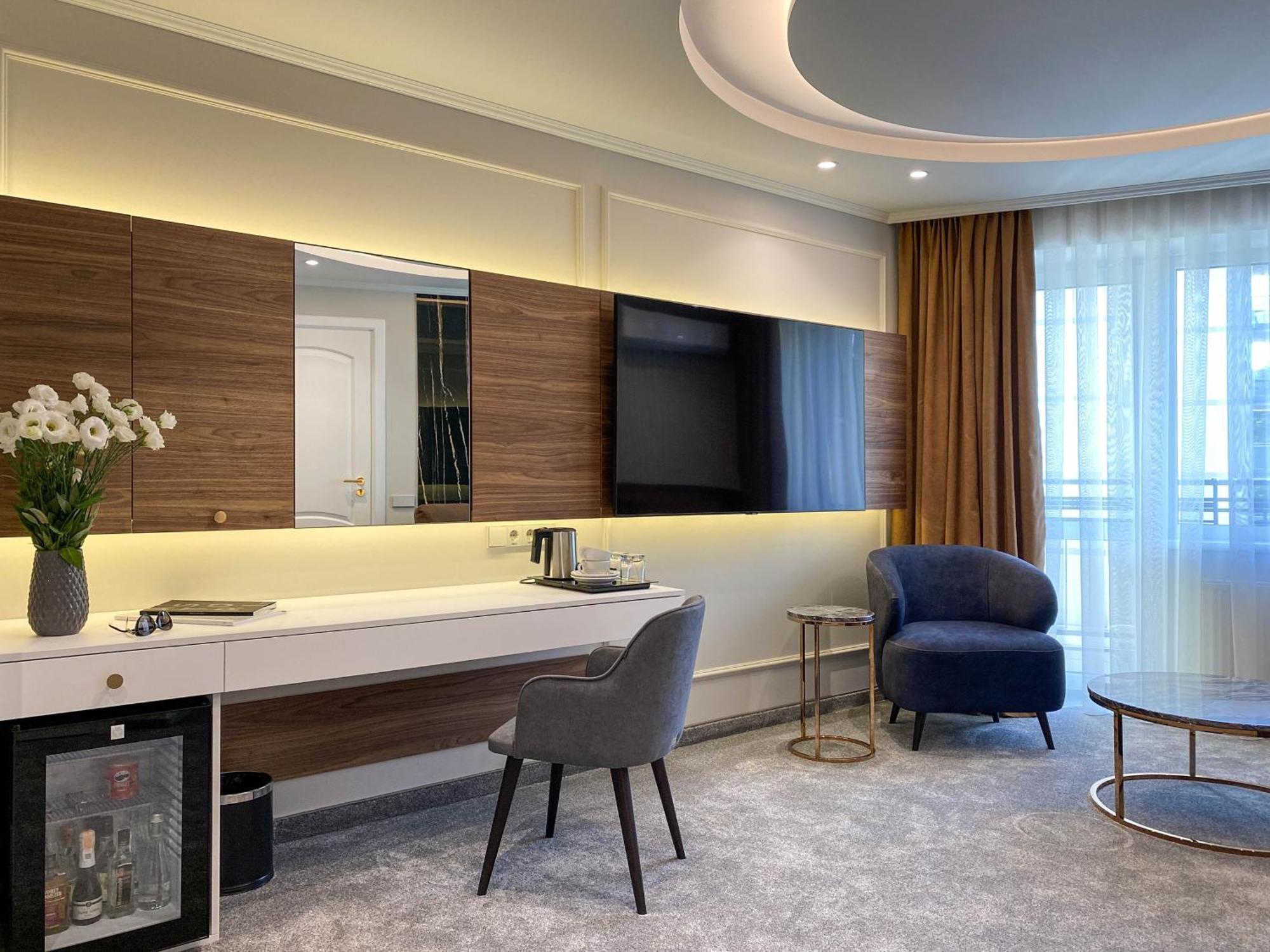 Eurohotel Lviv Quarto foto